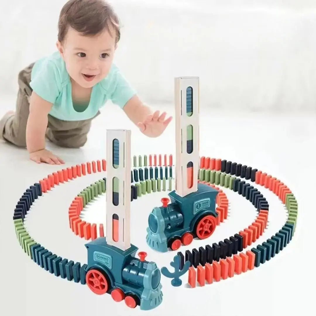 circuit-train-enfant-joue