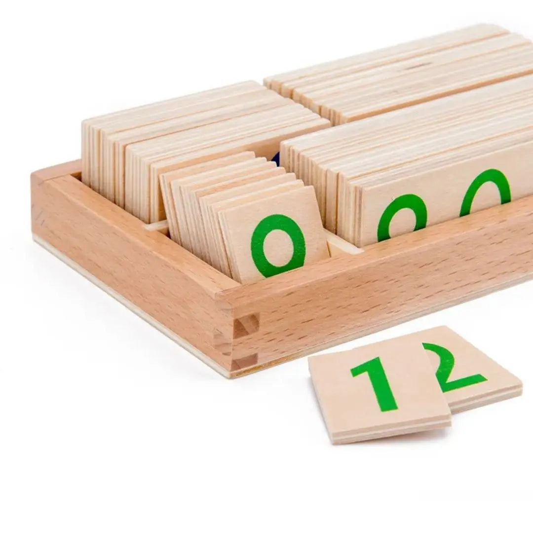 jeu-de-cartes-en-bois-montessori-1-9000-chiffresenbois-calcul