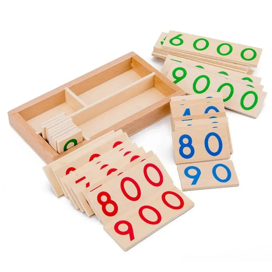 jeu-de-cartes-en-bois-montessori-1-9000-chiffresenbois-education