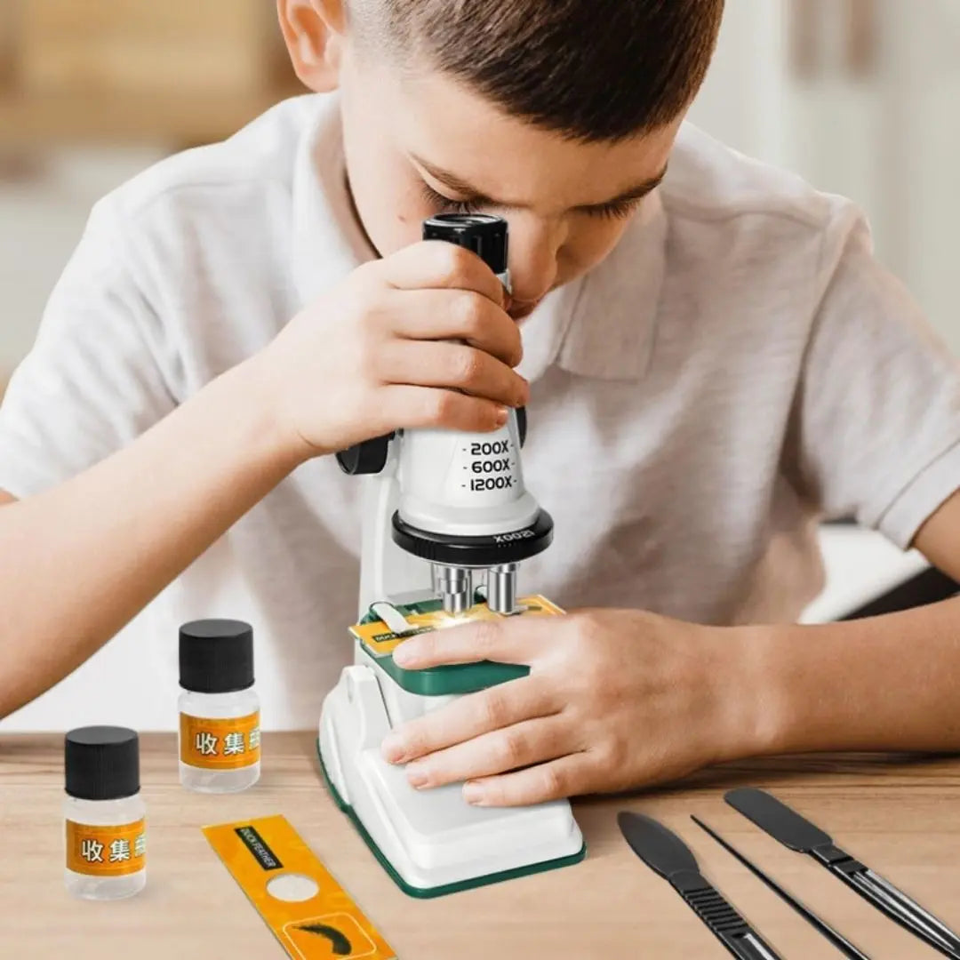 mini-microscope-enfant-explore