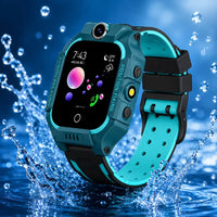 Montre connectée enfant GPS verte résistante à l'eau avec éclaboussures dynamiques